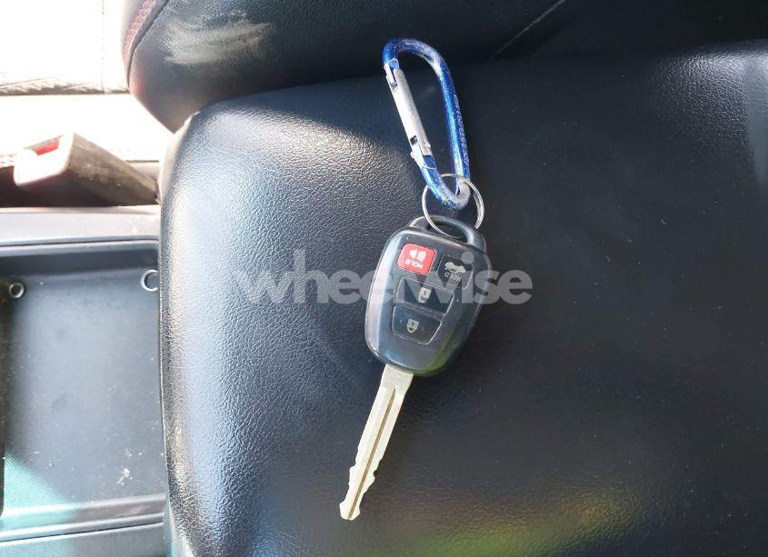 Photo 11 of 2015 Toyota Camry SE (VIN 4T1BF1FK4FU957928)