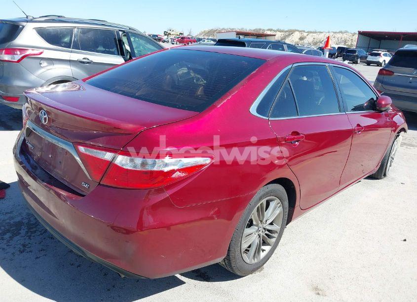 Photo 4 of 2015 Toyota Camry SE (VIN 4T1BF1FK4FU957928)