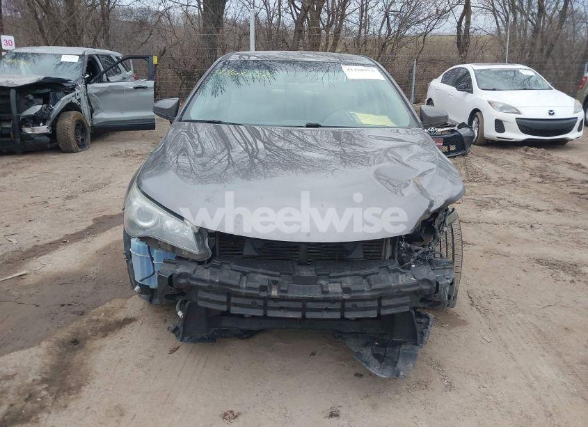 Photo 13 of 2015 Toyota Camry SE (VIN 4T1BF1FK4FU987107)