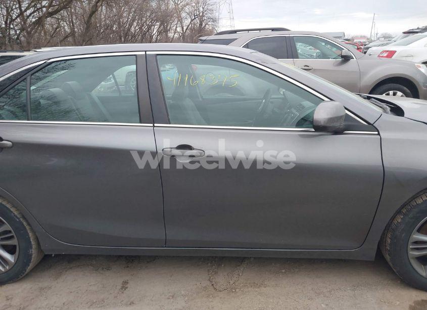 Photo 14 of 2015 Toyota Camry SE (VIN 4T1BF1FK4FU987107)