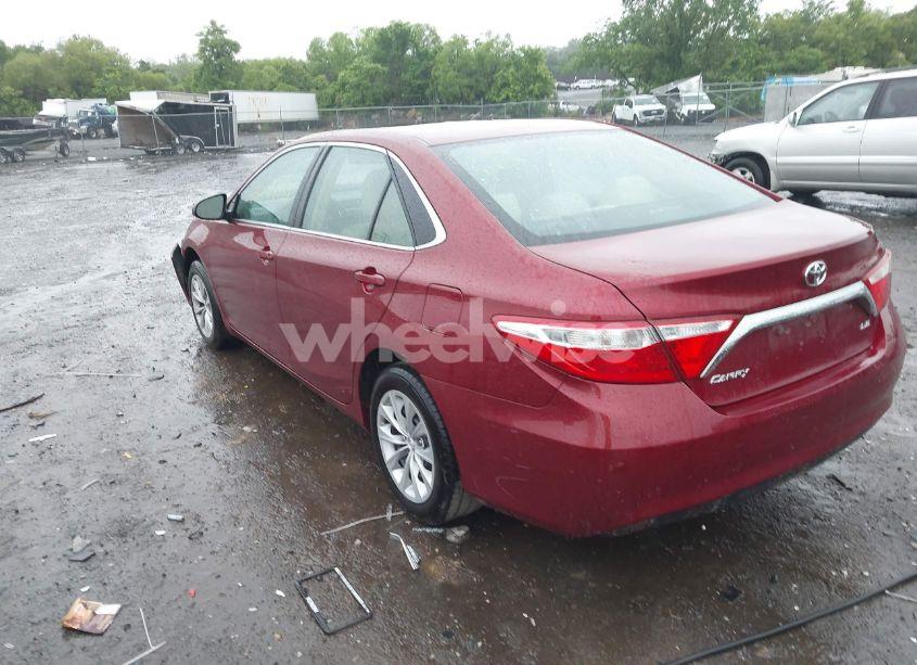 Photo 3 of 2015 Toyota Camry LE (VIN 4T1BF1FK4FU987429)