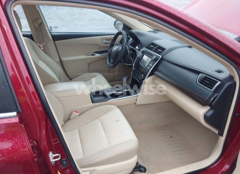 Photo 5 of 2015 Toyota Camry LE (VIN 4T1BF1FK4FU987429)