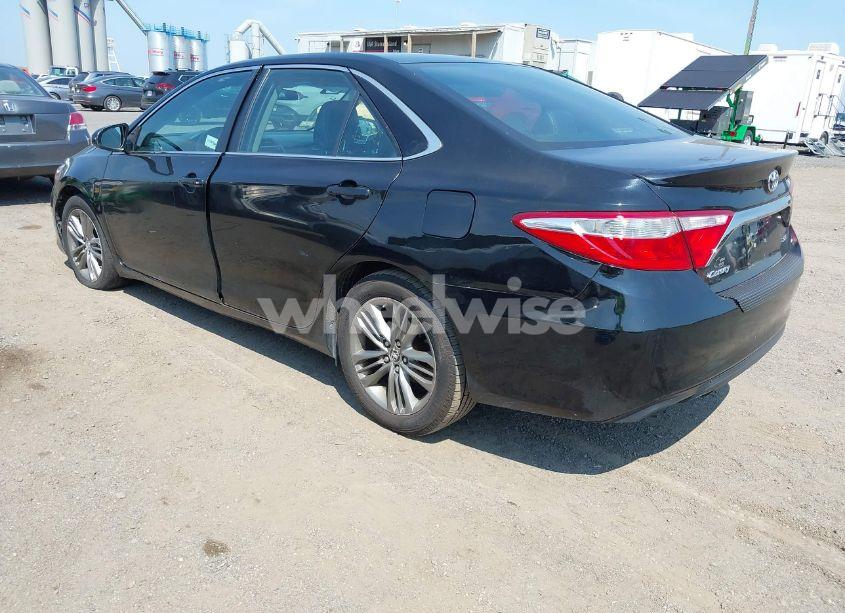 Photo 3 of 2016 Toyota Camry SE (VIN 4T1BF1FK4GU119724)
