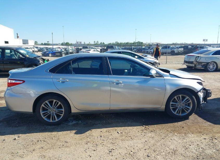 Photo 14 of 2016 Toyota Camry SE (VIN 4T1BF1FK4GU129556)