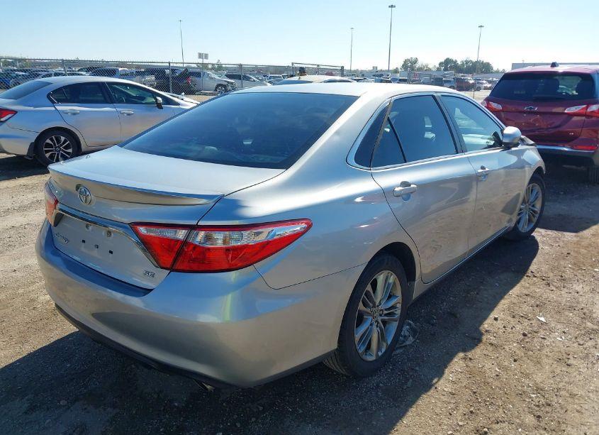 Photo 4 of 2016 Toyota Camry SE (VIN 4T1BF1FK4GU129556)