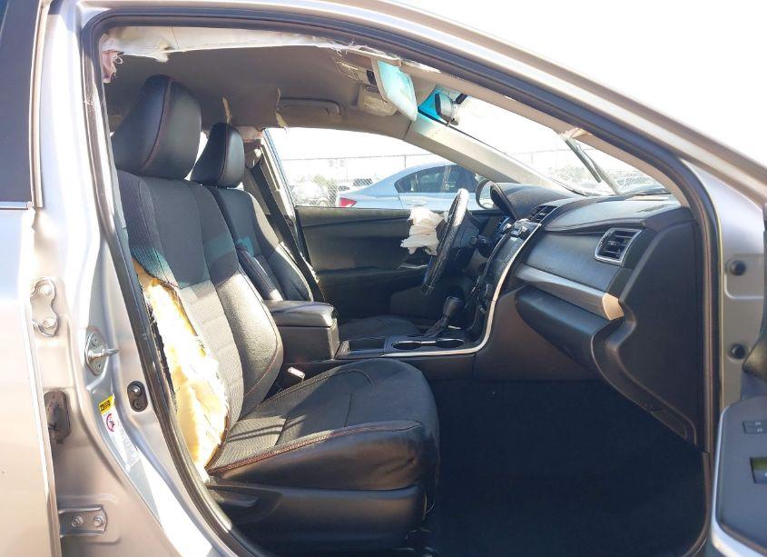 Photo 5 of 2016 Toyota Camry SE (VIN 4T1BF1FK4GU129556)