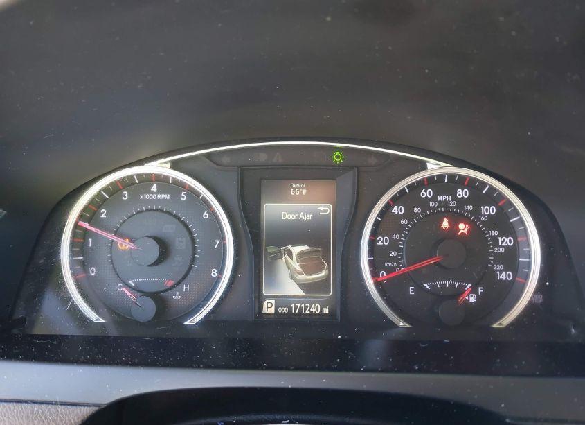 Photo 7 of 2016 Toyota Camry SE (VIN 4T1BF1FK4GU129556)