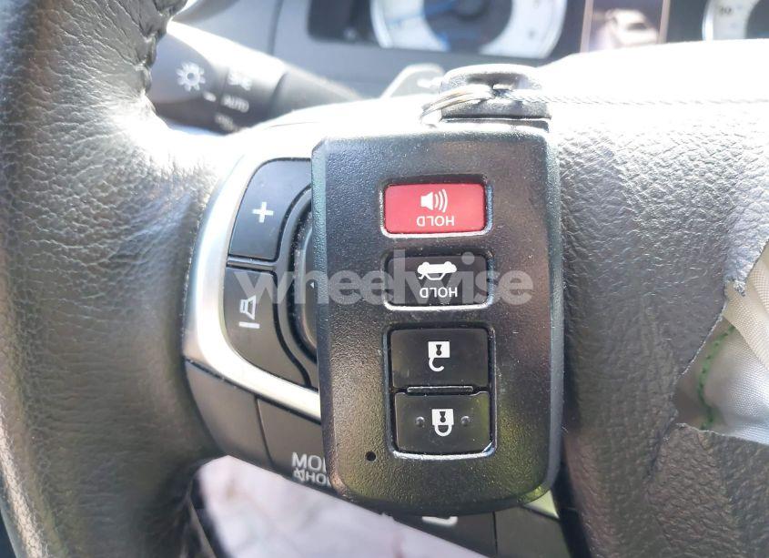 Photo 11 of 2016 Toyota Camry SE (VIN 4T1BF1FK4GU142629)