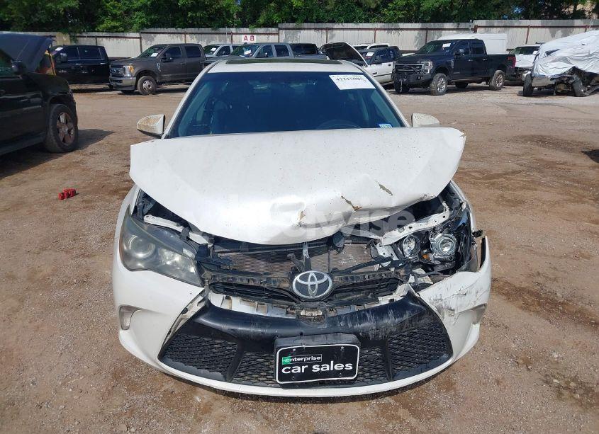Photo 6 of 2016 Toyota Camry SE (VIN 4T1BF1FK4GU142629)