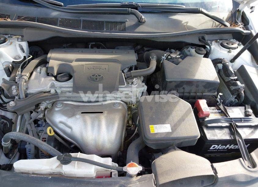 Photo 10 of 2016 Toyota Camry LE (VIN 4T1BF1FK4GU165120)