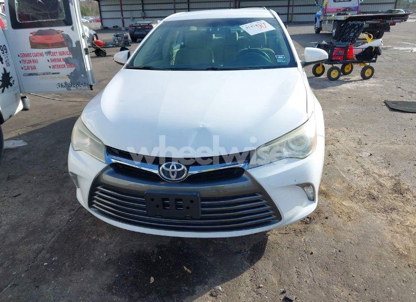 Photo 12 of 2016 Toyota Camry LE (VIN 4T1BF1FK4GU165120)