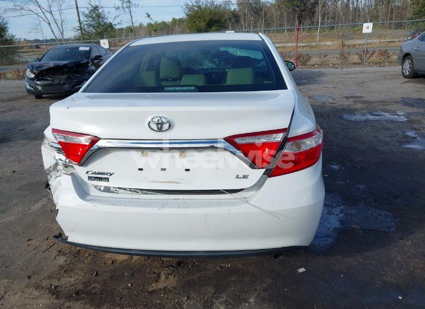 Photo 16 of 2016 Toyota Camry LE (VIN 4T1BF1FK4GU165120)
