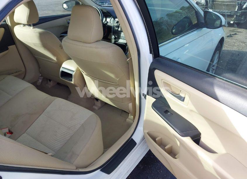 Photo 8 of 2016 Toyota Camry LE (VIN 4T1BF1FK4GU165120)