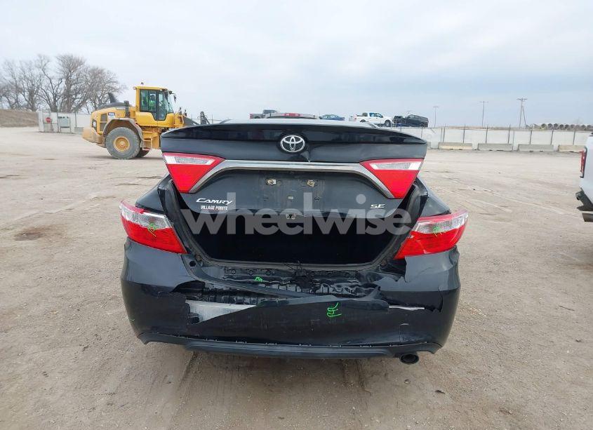 Photo 17 of 2016 Toyota Camry SE (VIN 4T1BF1FK4GU168311)
