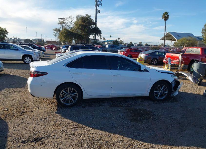 Photo 13 of 2016 Toyota Camry SE (VIN 4T1BF1FK4GU176585)