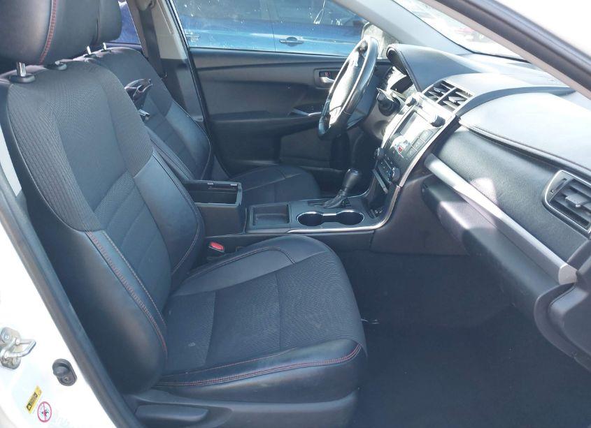 Photo 5 of 2016 Toyota Camry SE (VIN 4T1BF1FK4GU176585)