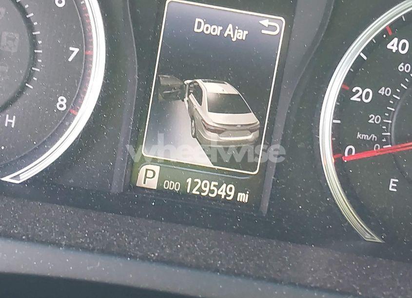 Photo 15 of 2016 Toyota Camry SE (VIN 4T1BF1FK4GU180068)