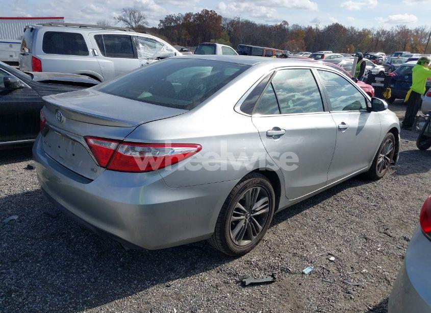 Photo 4 of 2016 Toyota Camry SE (VIN 4T1BF1FK4GU180068)