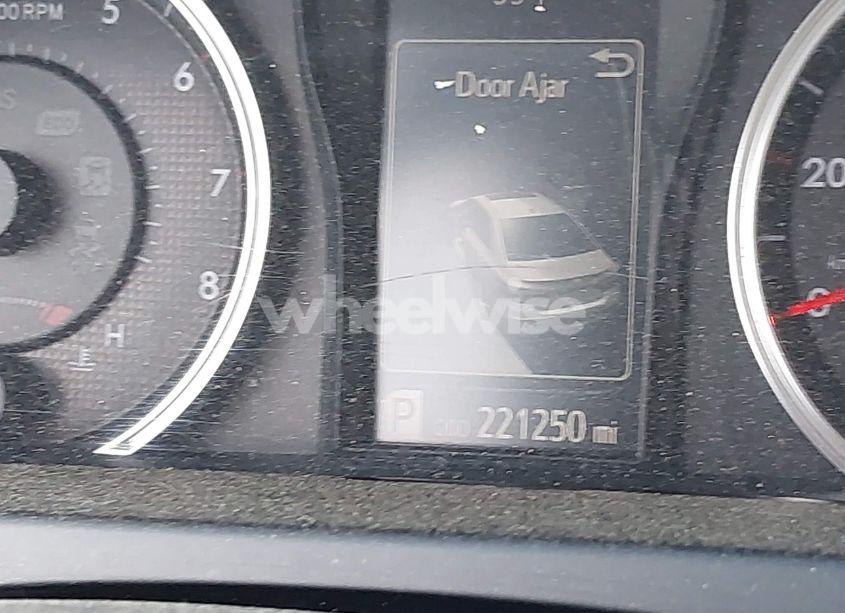 Photo 15 of 2016 Toyota Camry SE (VIN 4T1BF1FK4GU184301)