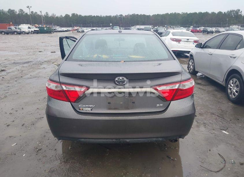 Photo 16 of 2016 Toyota Camry SE (VIN 4T1BF1FK4GU184301)