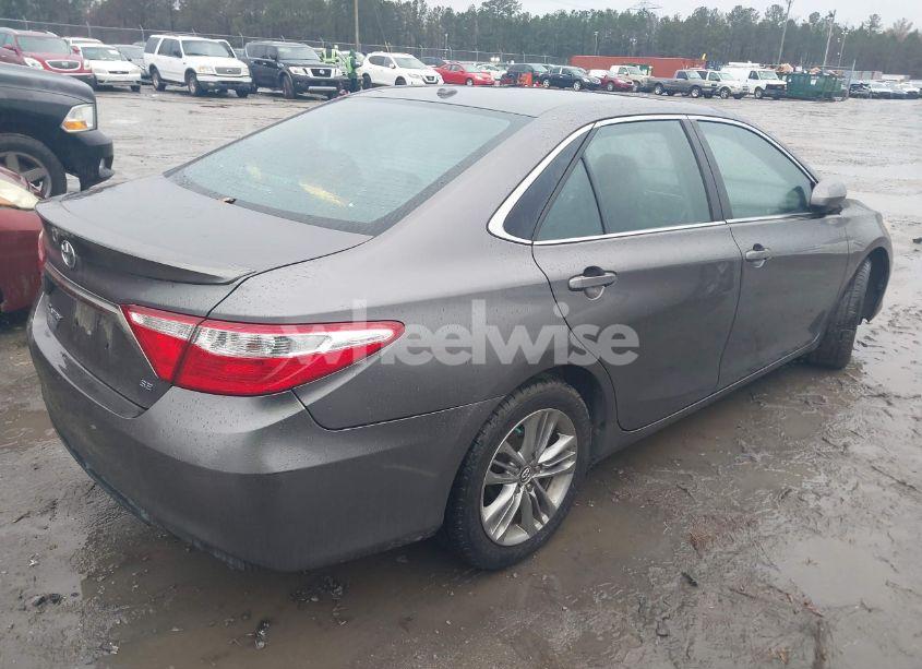 Photo 4 of 2016 Toyota Camry SE (VIN 4T1BF1FK4GU184301)