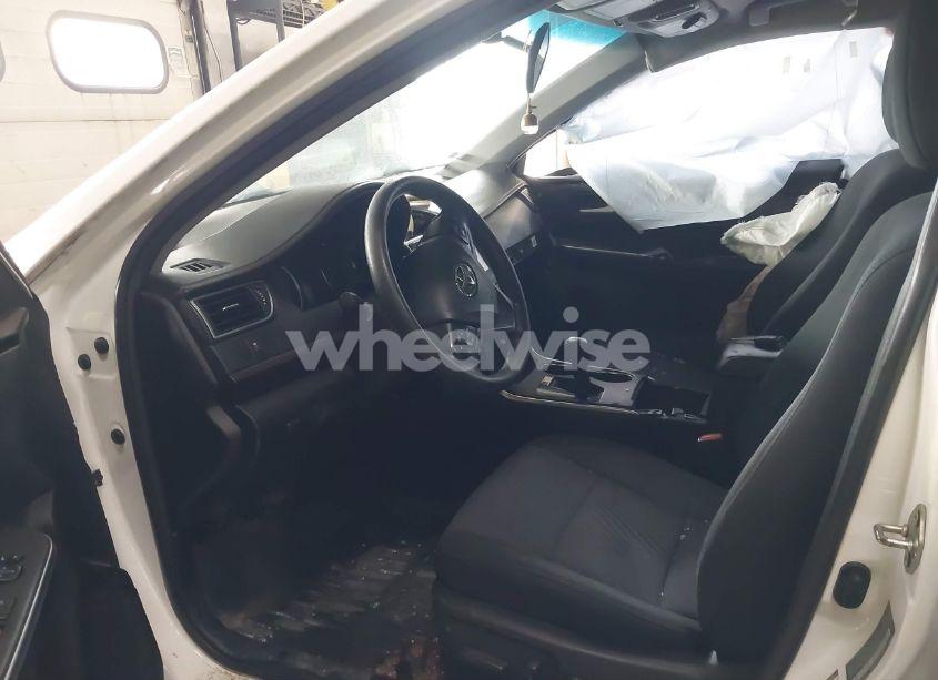 Photo 5 of 2016 Toyota Camry LE (VIN 4T1BF1FK4GU185271)