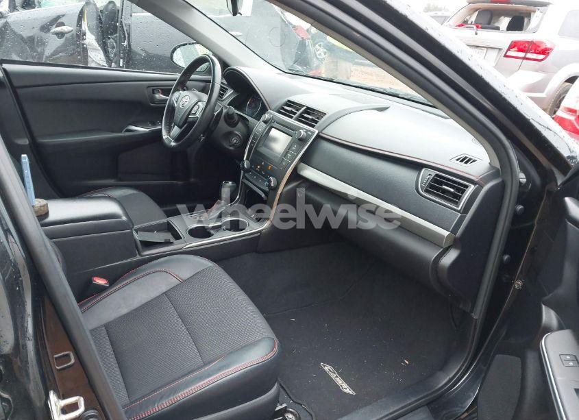 Photo 5 of 2016 Toyota Camry SE (VIN 4T1BF1FK4GU187327)