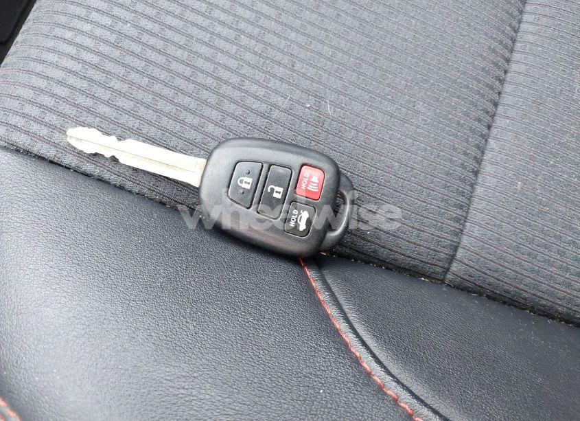 Photo 11 of 2016 Toyota Camry SE (VIN 4T1BF1FK4GU202943)