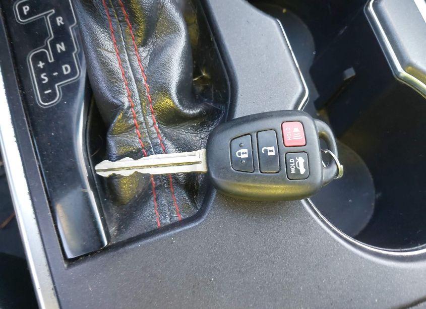 Photo 11 of 2016 Toyota Camry SE (VIN 4T1BF1FK4GU203901)