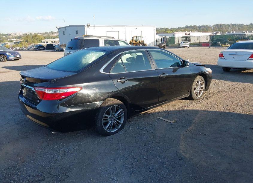 Photo 4 of 2016 Toyota Camry SE (VIN 4T1BF1FK4GU203901)