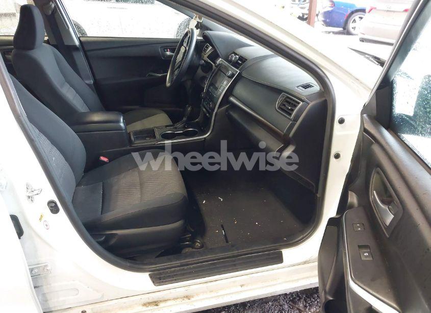 Photo 5 of 2016 Toyota Camry LE (VIN 4T1BF1FK4GU217278)