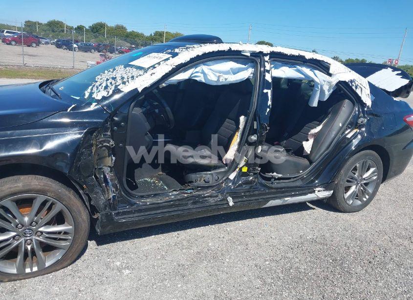 Photo 6 of 2016 Toyota Camry SE (VIN 4T1BF1FK4GU226210)