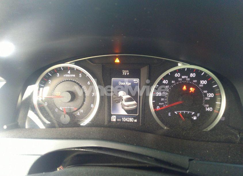 Photo 7 of 2016 Toyota Camry SE (VIN 4T1BF1FK4GU226210)