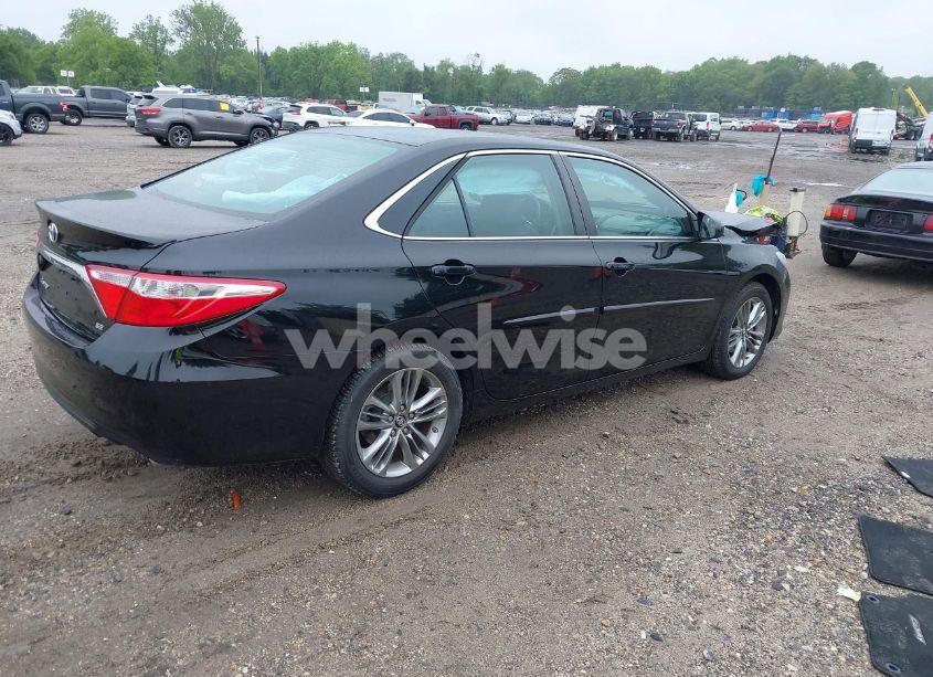 Photo 4 of 2016 Toyota Camry LE/SE/XLE/XSE (VIN 4T1BF1FK4GU235019)