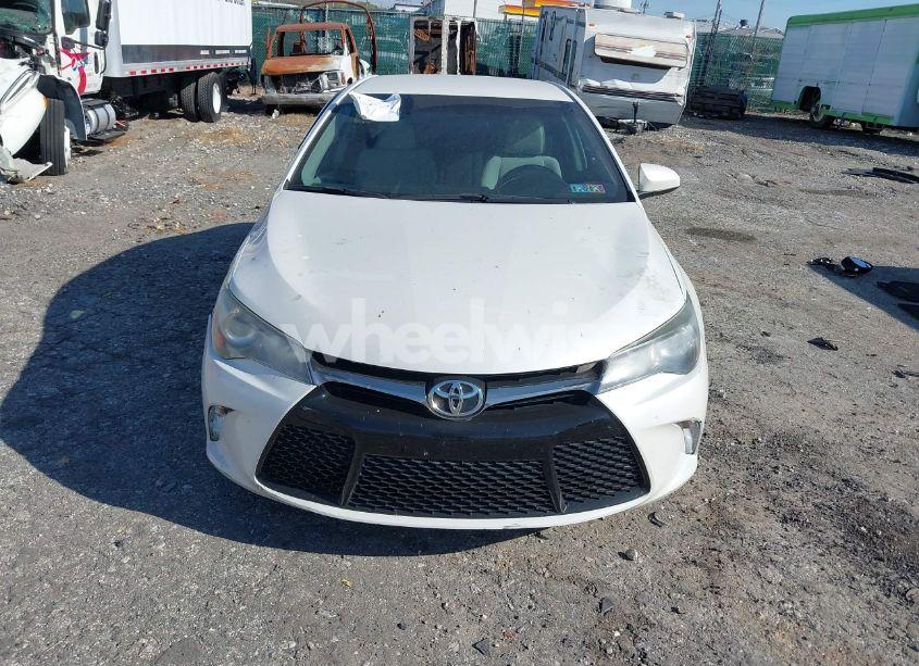 Photo 13 of 2016 Toyota Camry SE (VIN 4T1BF1FK4GU241872)