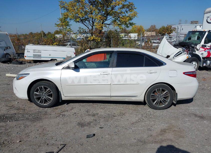 Photo 15 of 2016 Toyota Camry SE (VIN 4T1BF1FK4GU241872)