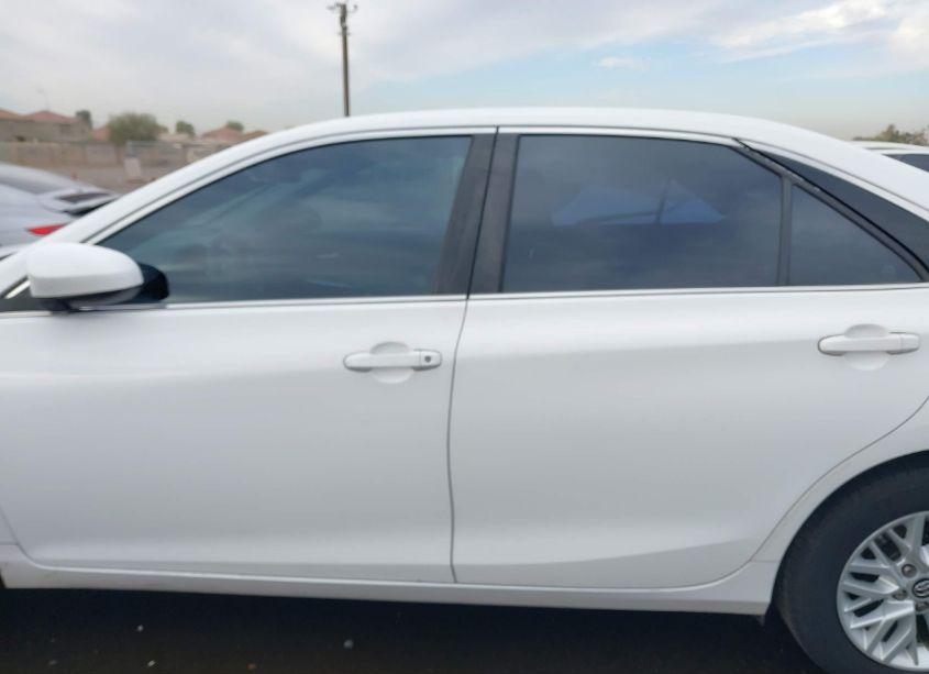 Photo 15 of 2016 Toyota Camry LE (VIN 4T1BF1FK4GU247266)