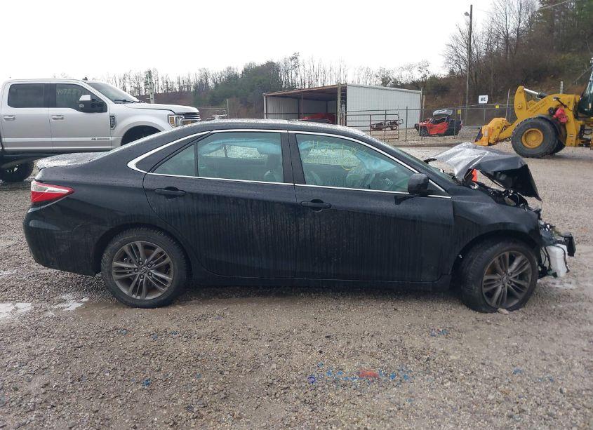 Photo 14 of 2016 Toyota Camry SE (VIN 4T1BF1FK4GU258588)