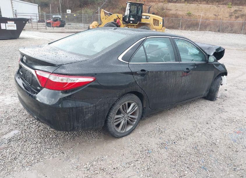 Photo 4 of 2016 Toyota Camry SE (VIN 4T1BF1FK4GU258588)