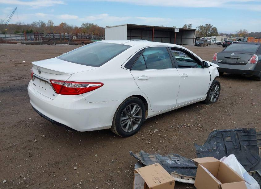 Photo 4 of 2016 Toyota Camry SE (VIN 4T1BF1FK4GU511215)