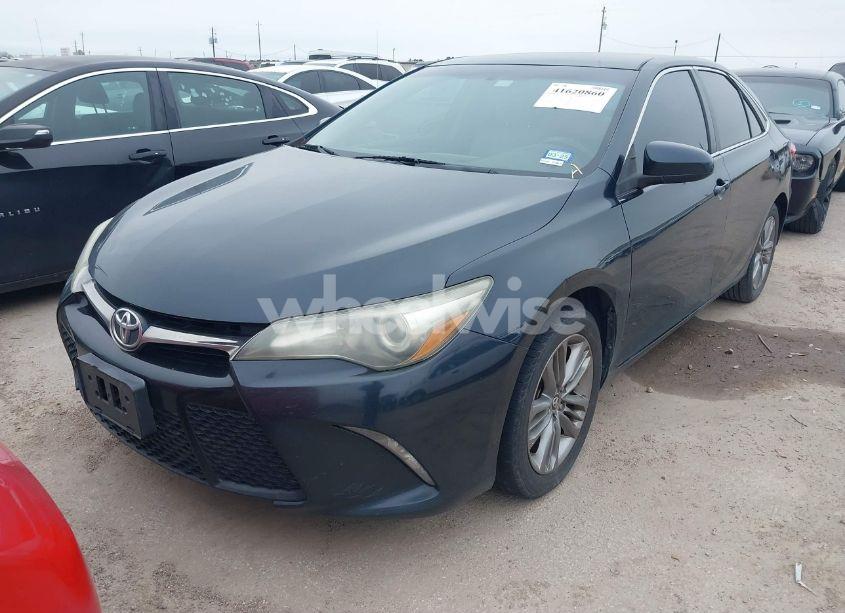 Photo 2 of 2016 Toyota Camry SE (VIN 4T1BF1FK4GU511344)