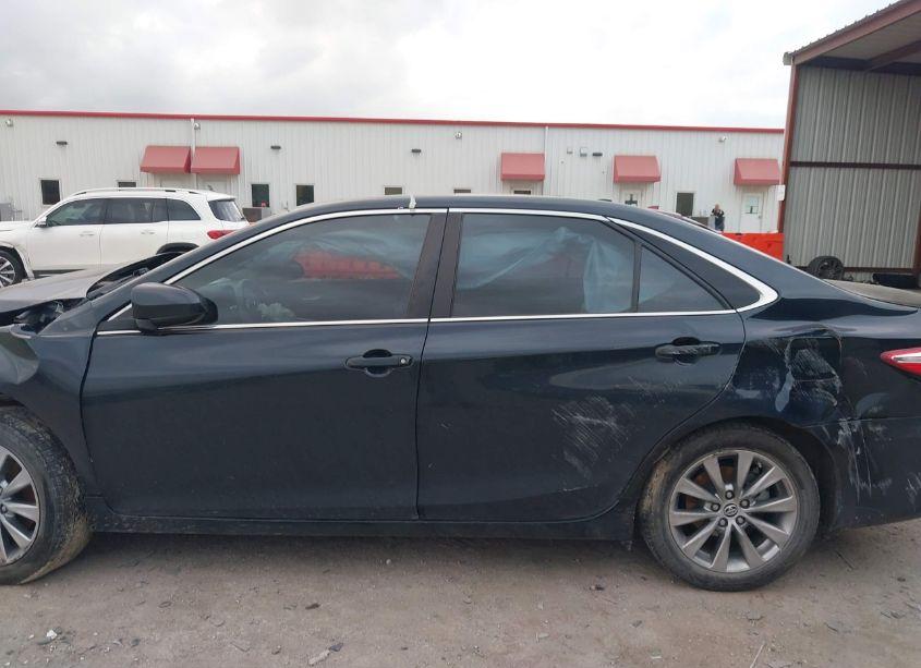 Photo 14 of 2016 Toyota Camry XLE (VIN 4T1BF1FK4GU519959)