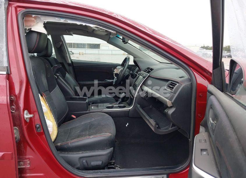 Photo 5 of 2016 Toyota Camry XSE (VIN 4T1BF1FK4GU521288)