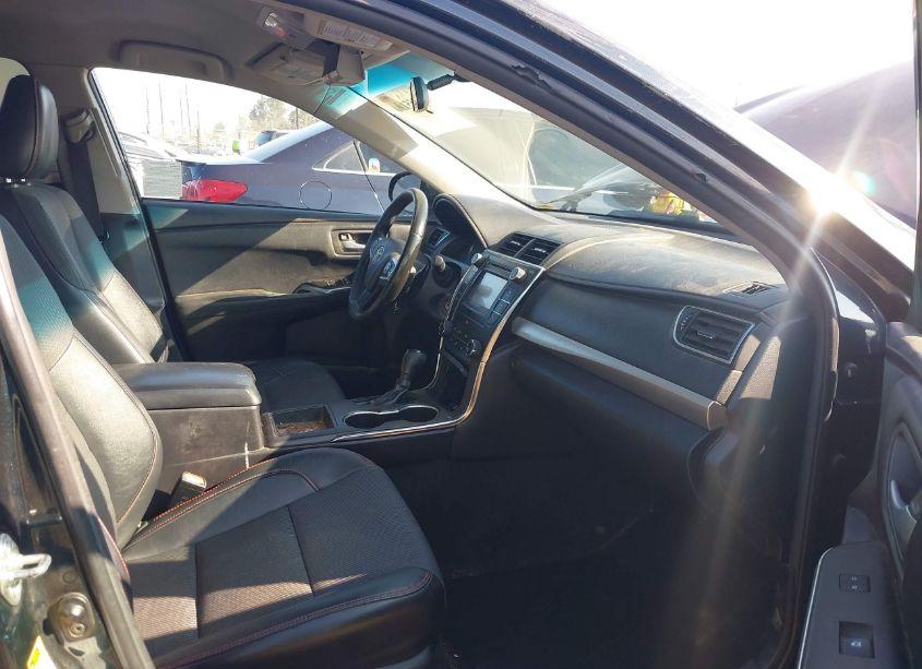 Photo 5 of 2016 Toyota Camry SE (VIN 4T1BF1FK4GU525552)