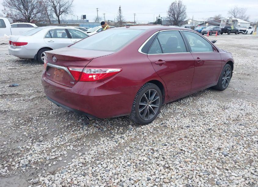 Photo 4 of 2016 Toyota Camry XSE (VIN 4T1BF1FK4GU562956)