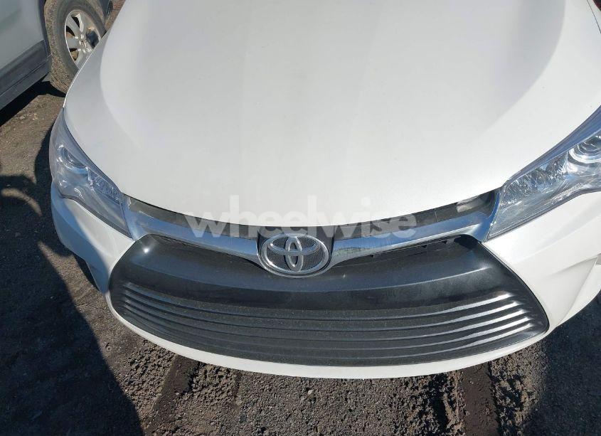 Photo 10 of 2016 Toyota Camry SE (VIN 4T1BF1FK4GU563203)