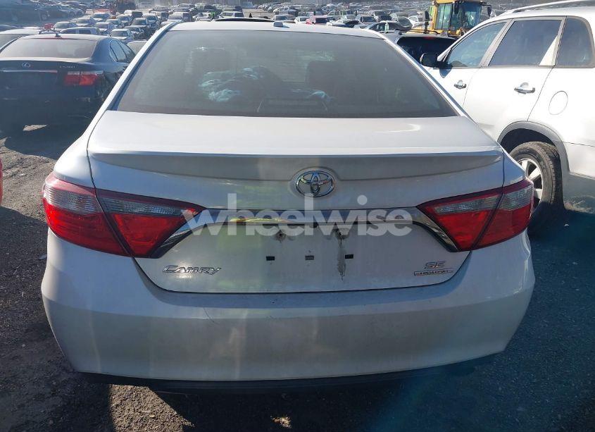 Photo 16 of 2016 Toyota Camry SE (VIN 4T1BF1FK4GU563203)