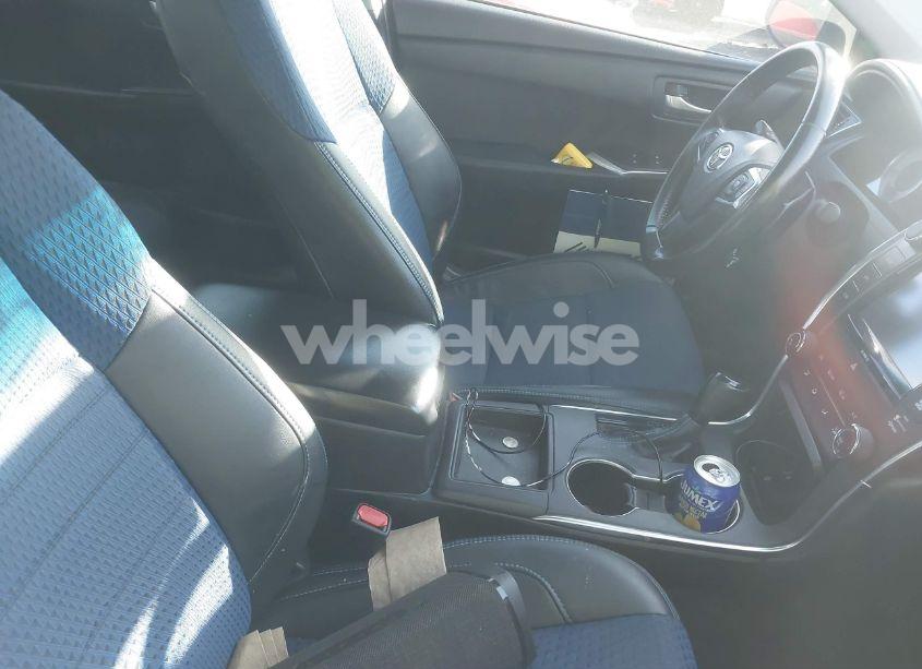 Photo 5 of 2016 Toyota Camry SE (VIN 4T1BF1FK4GU563203)