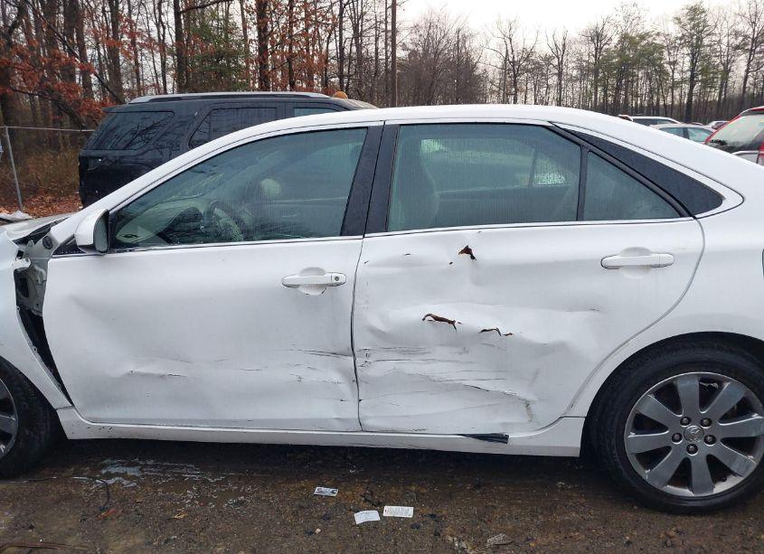 Photo 15 of 2016 Toyota Camry LE (VIN 4T1BF1FK4GU566425)