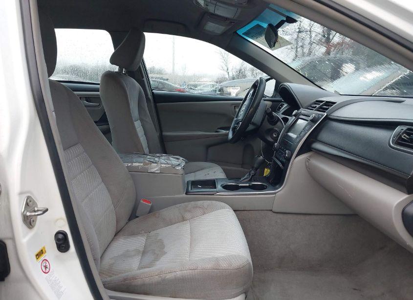 Photo 5 of 2016 Toyota Camry LE (VIN 4T1BF1FK4GU566425)